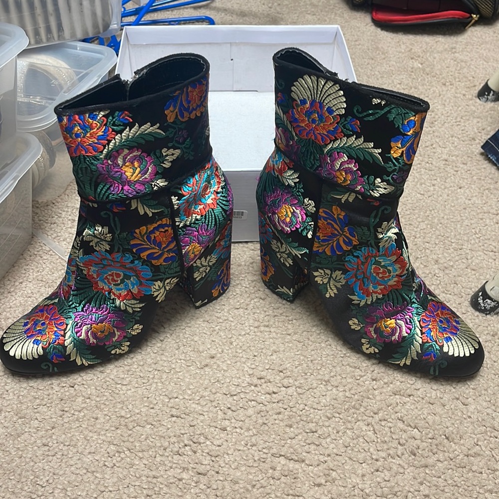 Steve Madden Boots
